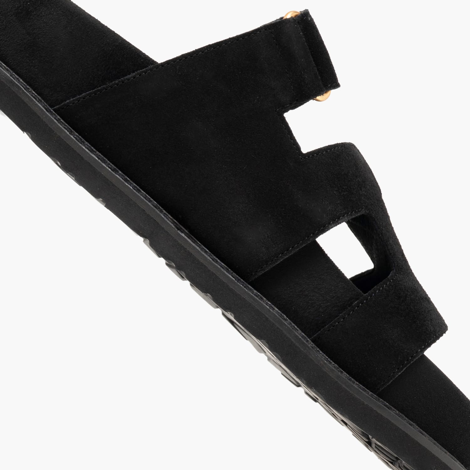 Komis and Komis E.606-Black