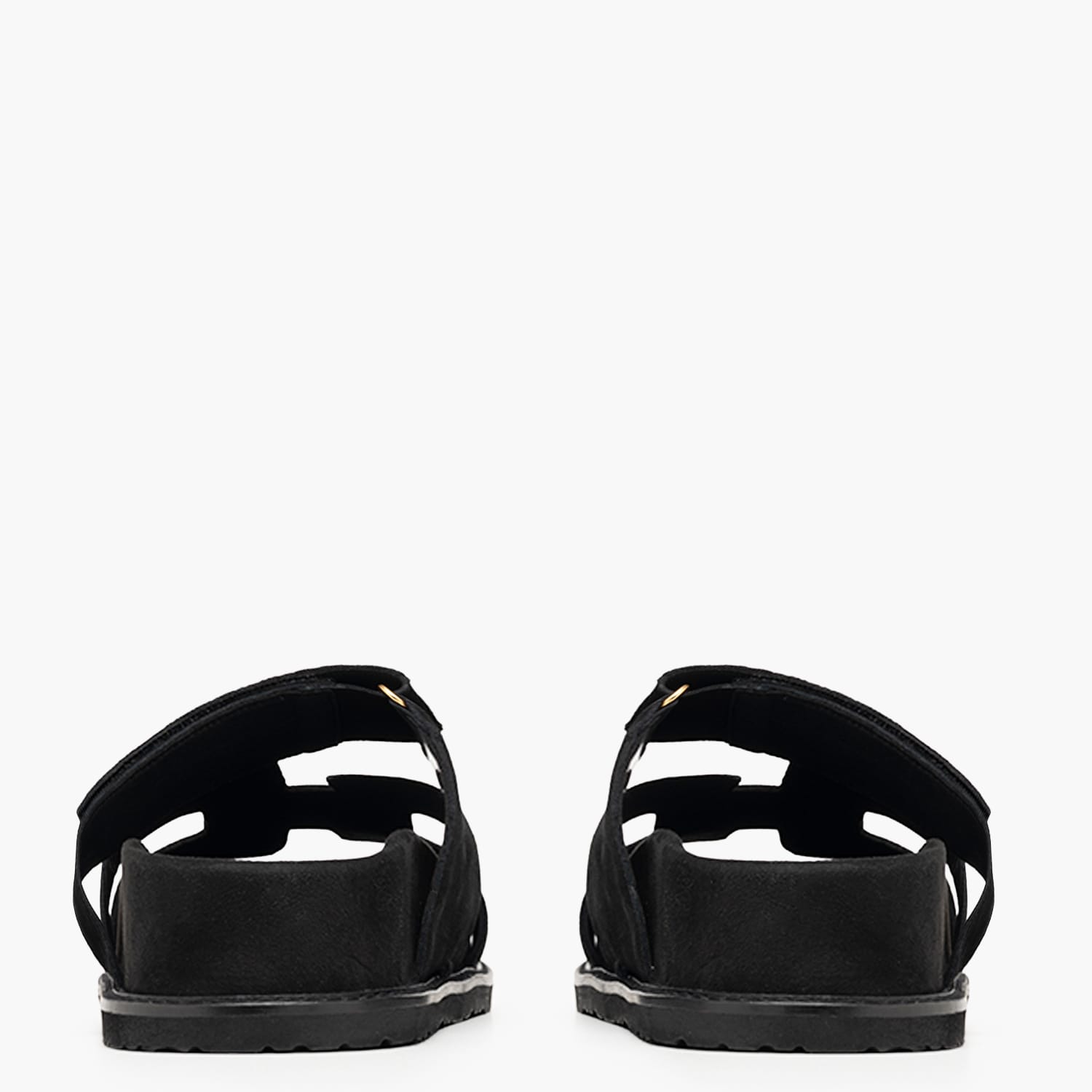 Komis and Komis E.606-Black