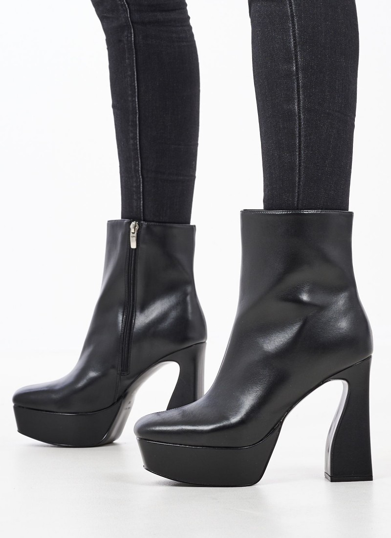Nine west boots 218 deals