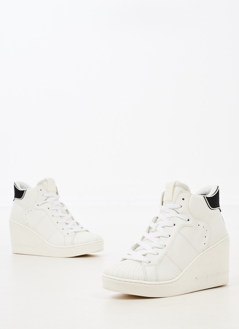 Guess best sale hinnder boots