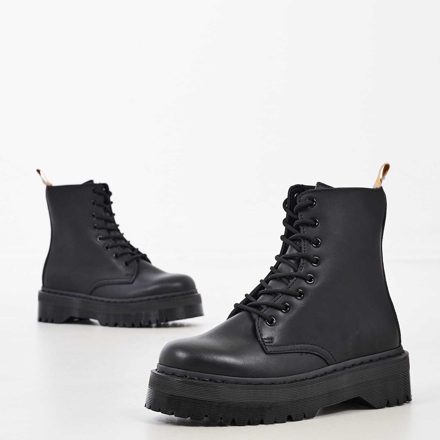 Women Boots Jadon2 Black ECOleather Dr. Martens Women Boots Jadon2 Black ECOleather Dr. Martens