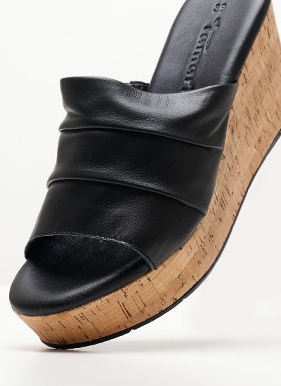 Women Mules 709 Black Leather Mortoglou