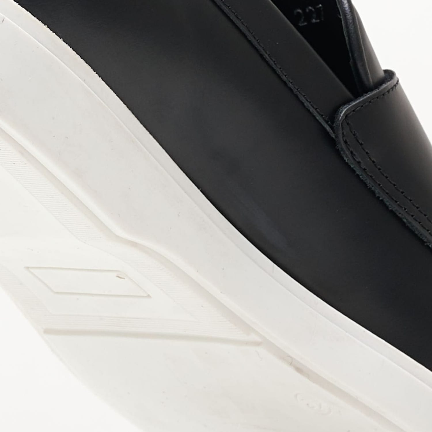 Ανδρικά Μοκασίνια V7160 Μαύρο Δέρμα Boss shoes Ανδρικά Μοκασίνια V7160 Μαύρο Δέρμα Boss shoes