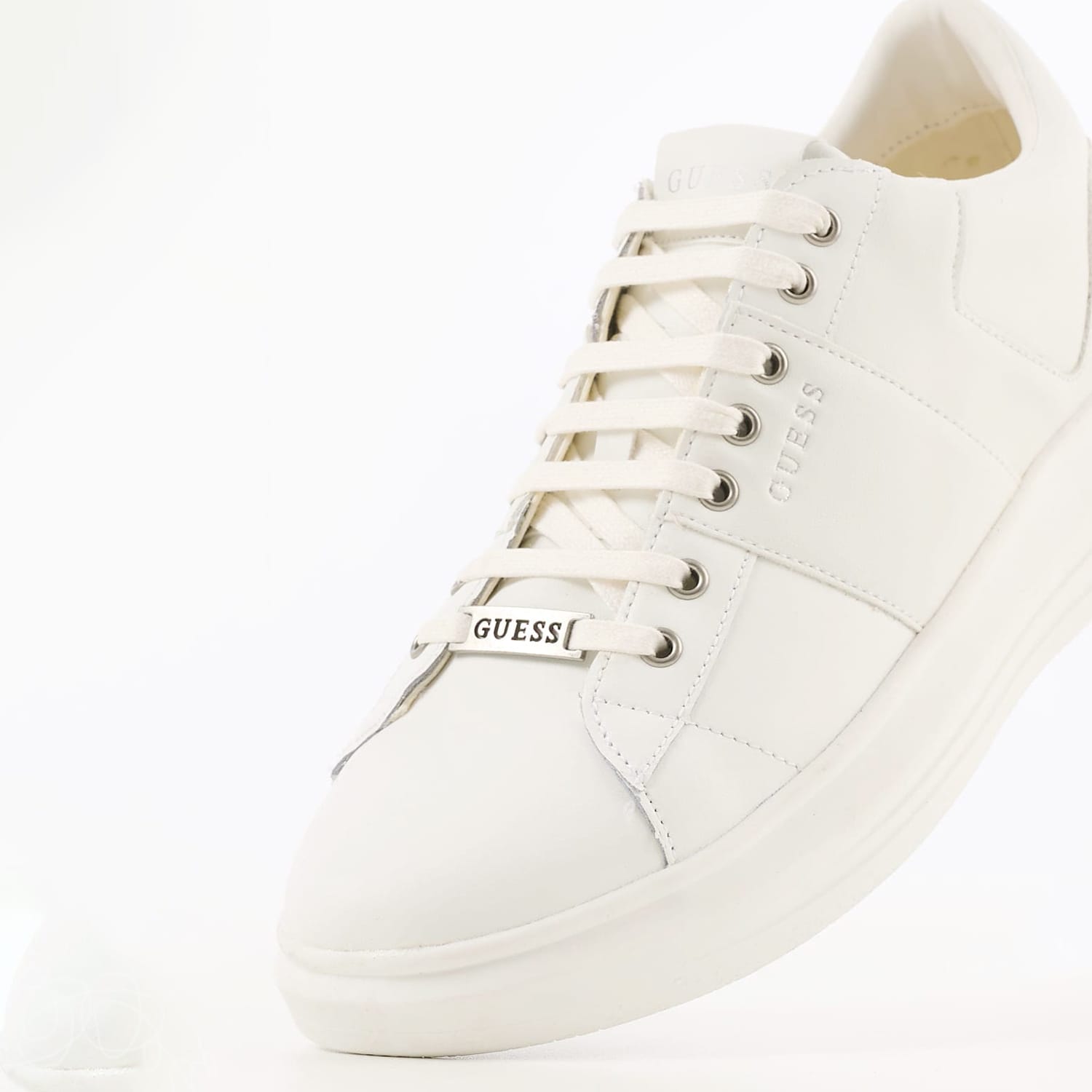 Ανδρικά Παπούτσια Casual Vibo.Carry Άσπρο Δέρμα Guess