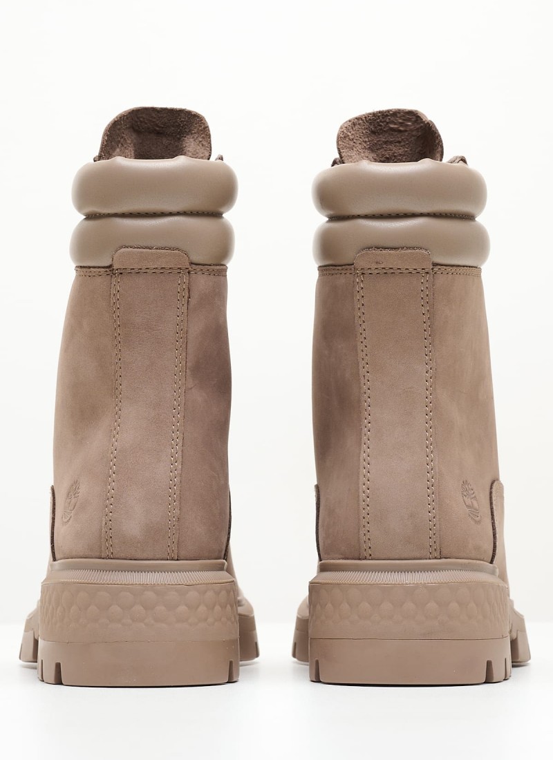 Beige deals nubuck timberlands