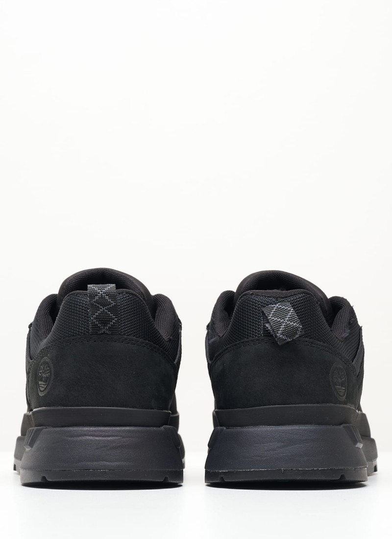 Men Casual Shoes from the American brand Timberland A67KM Black