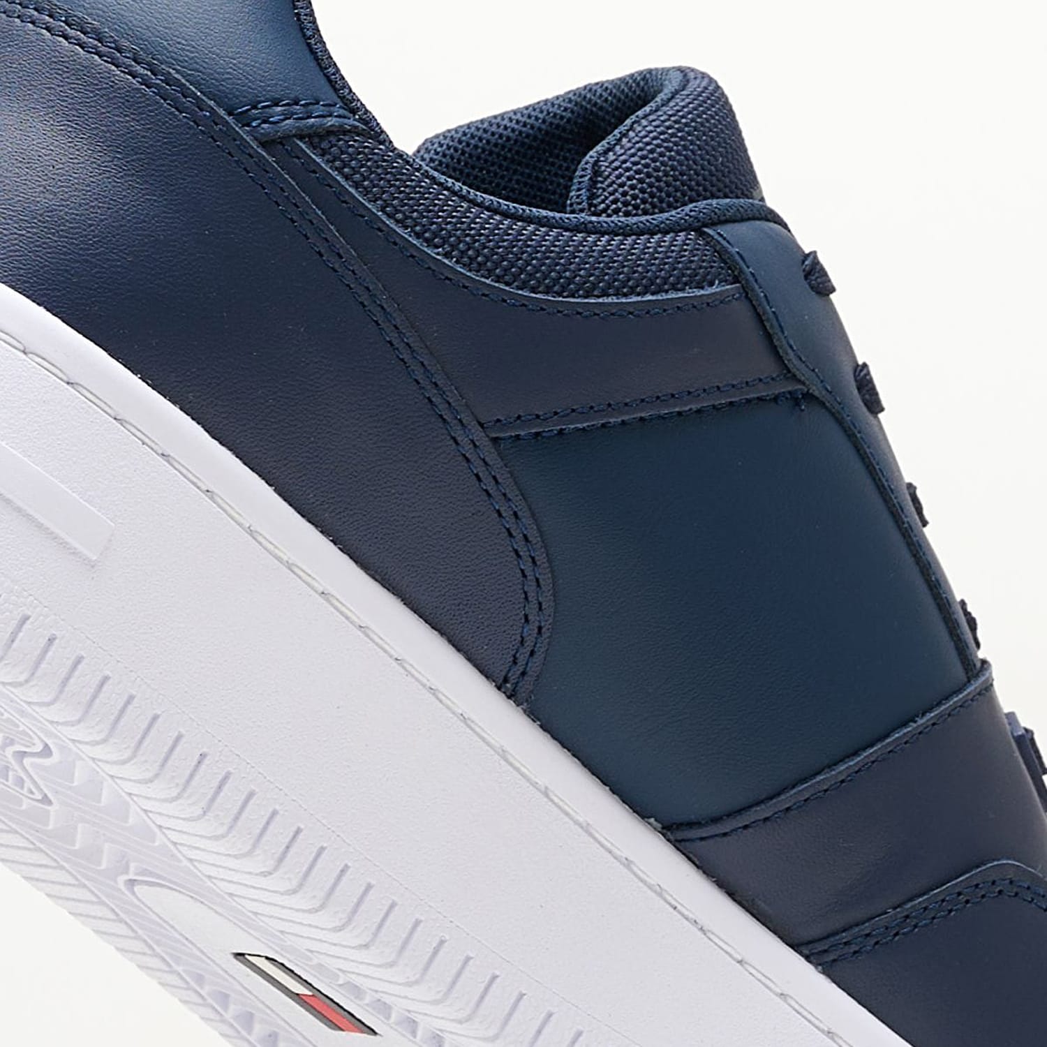 Men Casual Shoes Retro.Basket Blue Leather Tommy Hilfiger Men Casual Shoes Retro.Basket Blue Leather Tommy Hilfiger