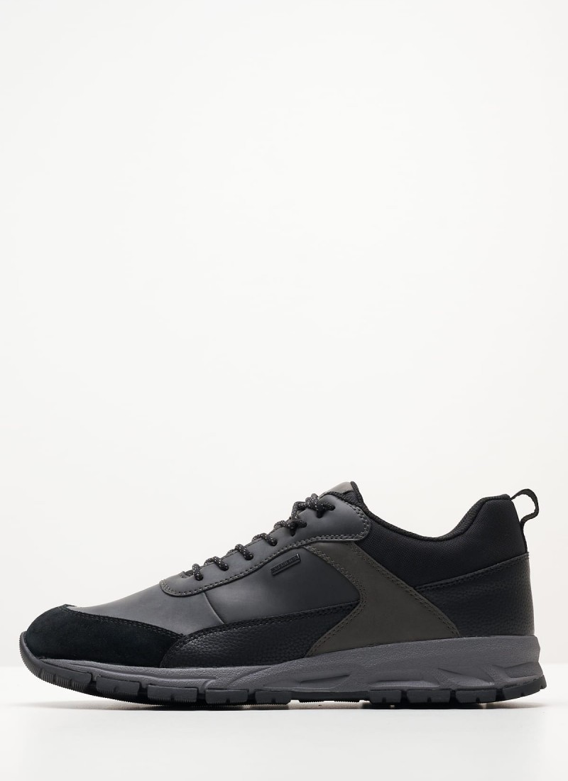 Men Casual Shoes from the Geox brand Delray.Abx Black ECOleather