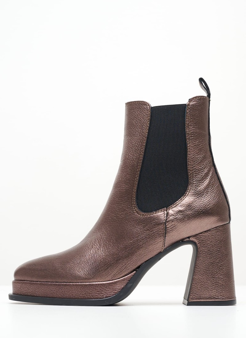 Women Boots from the Spanish Alpe brand 2751 Bronze Leather