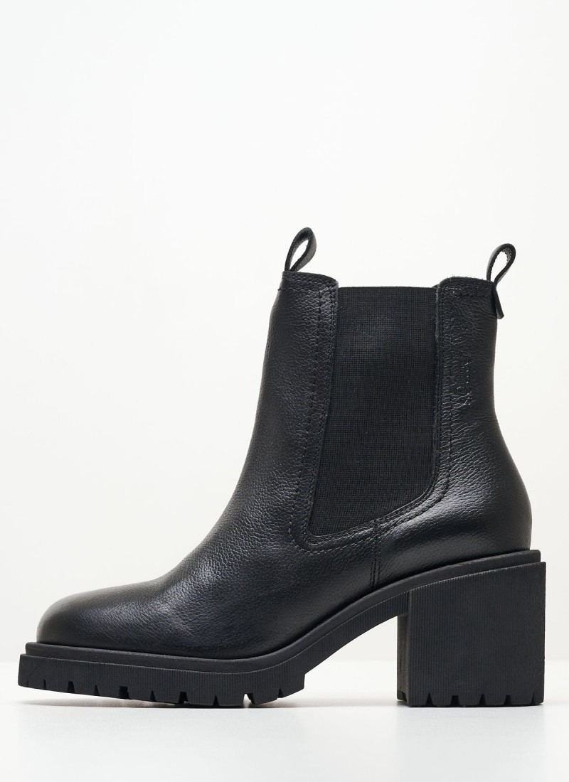 Women Boots from the S.Oliver brand 25416 Black Leather | mortoglou.gr