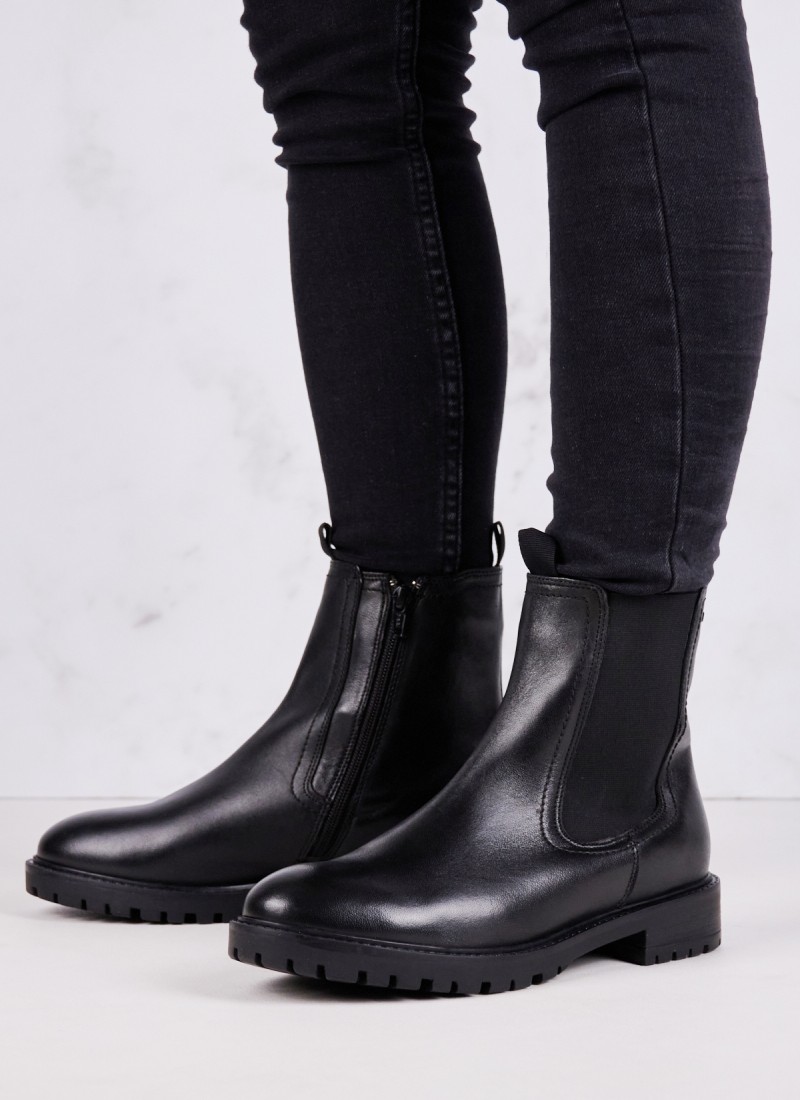 S oliver hotsell ladies boots