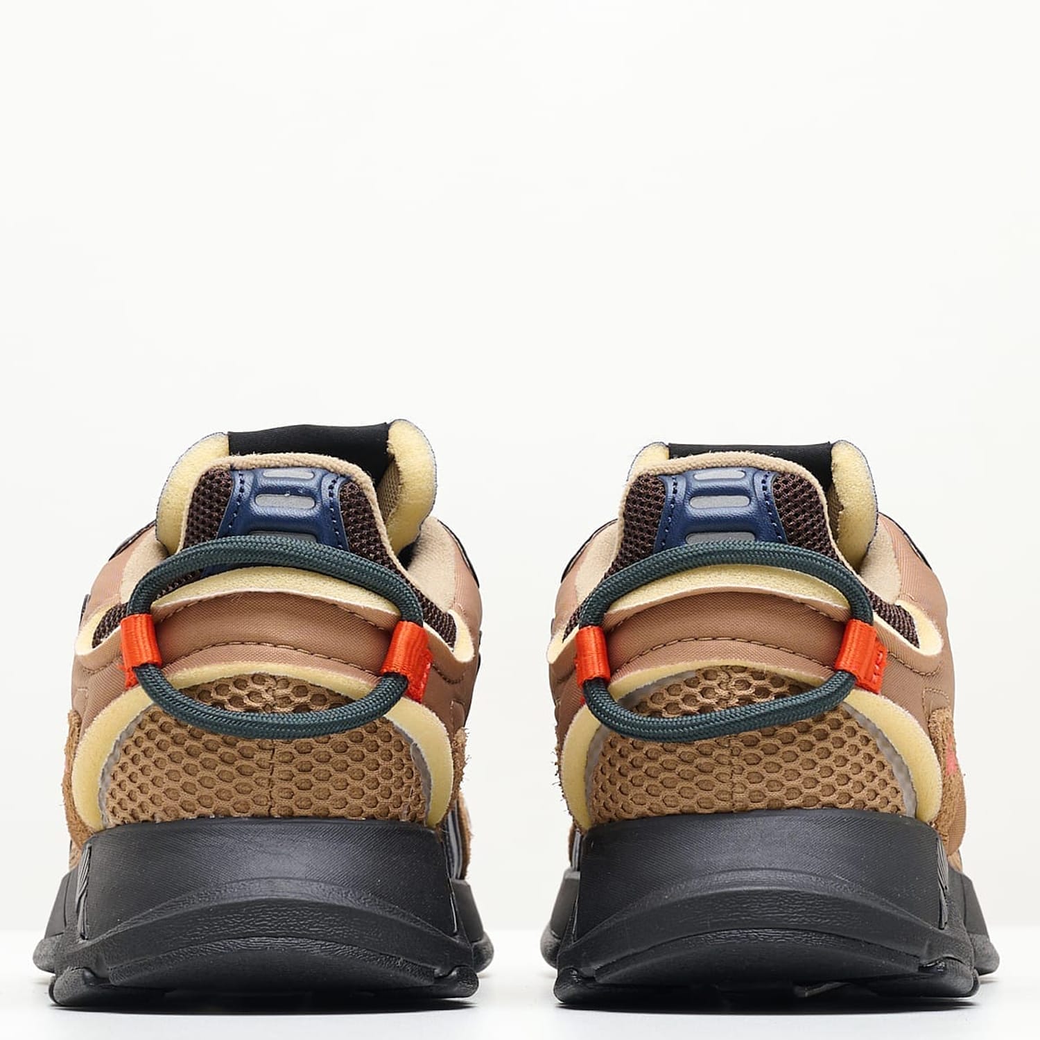 Casual - Sneakers Lacoste L003.24.K-Brown