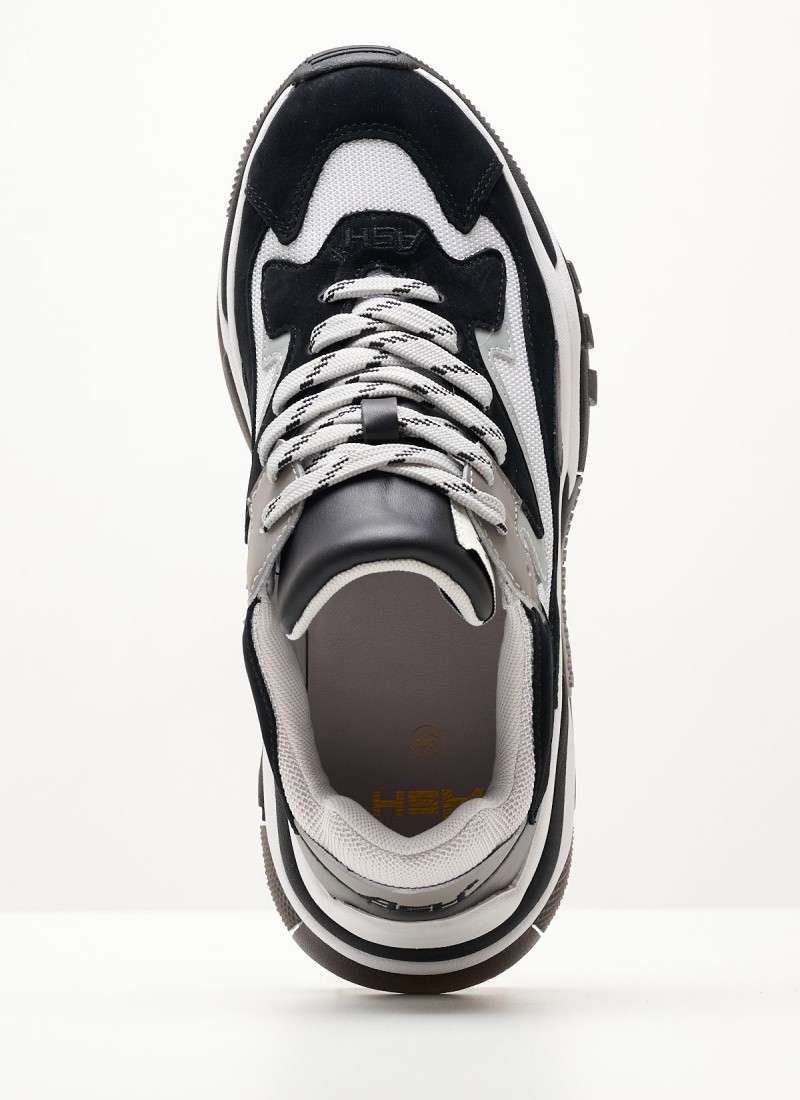 Chaussure best sale addict initial