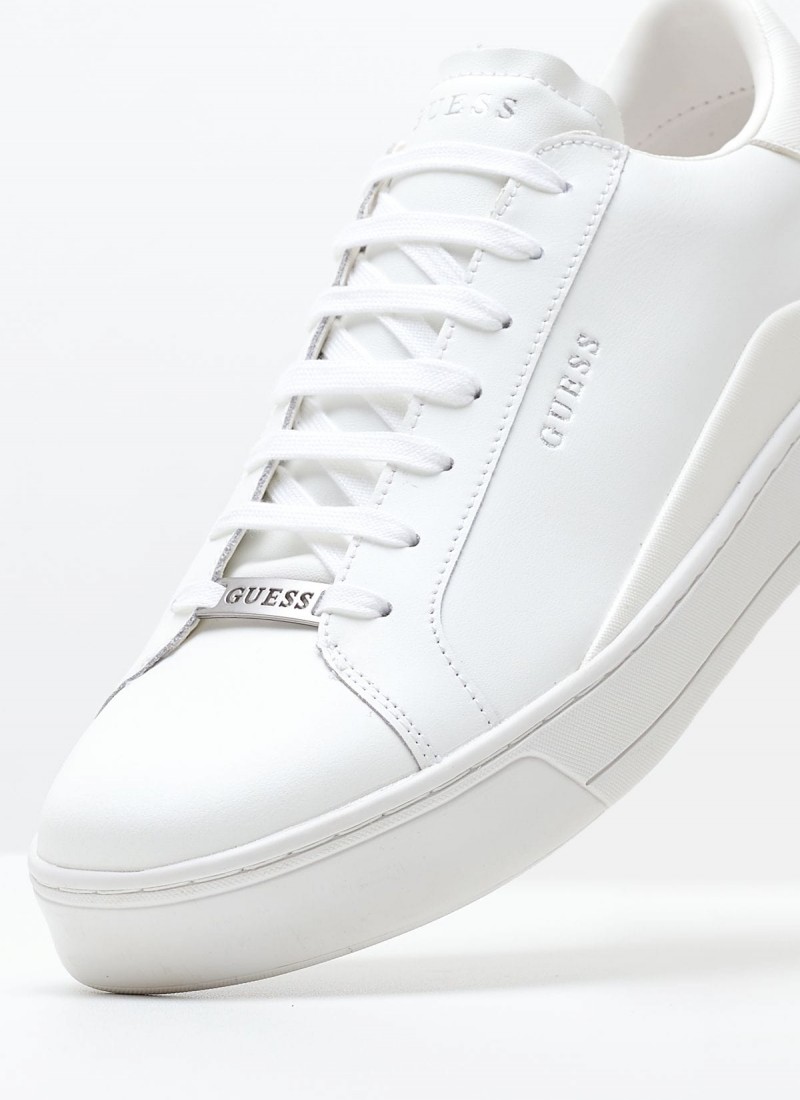 White sneakers deals skroutz