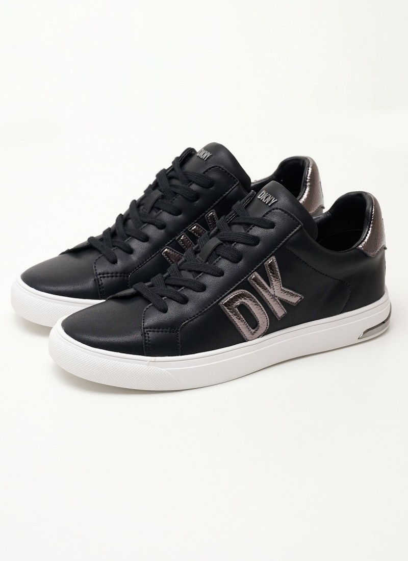 Dkny black best sale and white shoes