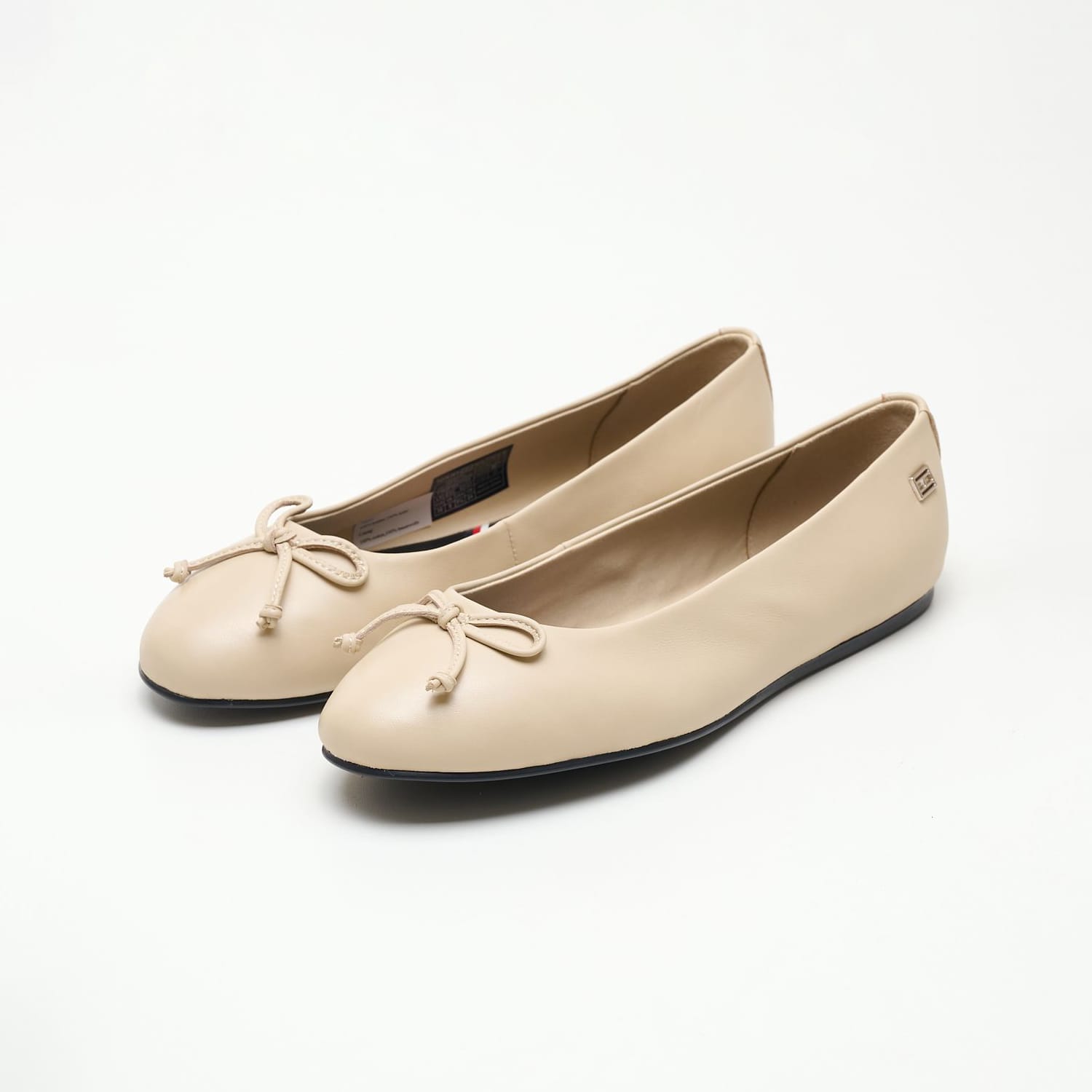 Women Balerinas Ess.Ballerina Beige Leather Tommy Hilfiger Women Balerinas Ess.Ballerina Beige Leather Tommy Hilfiger