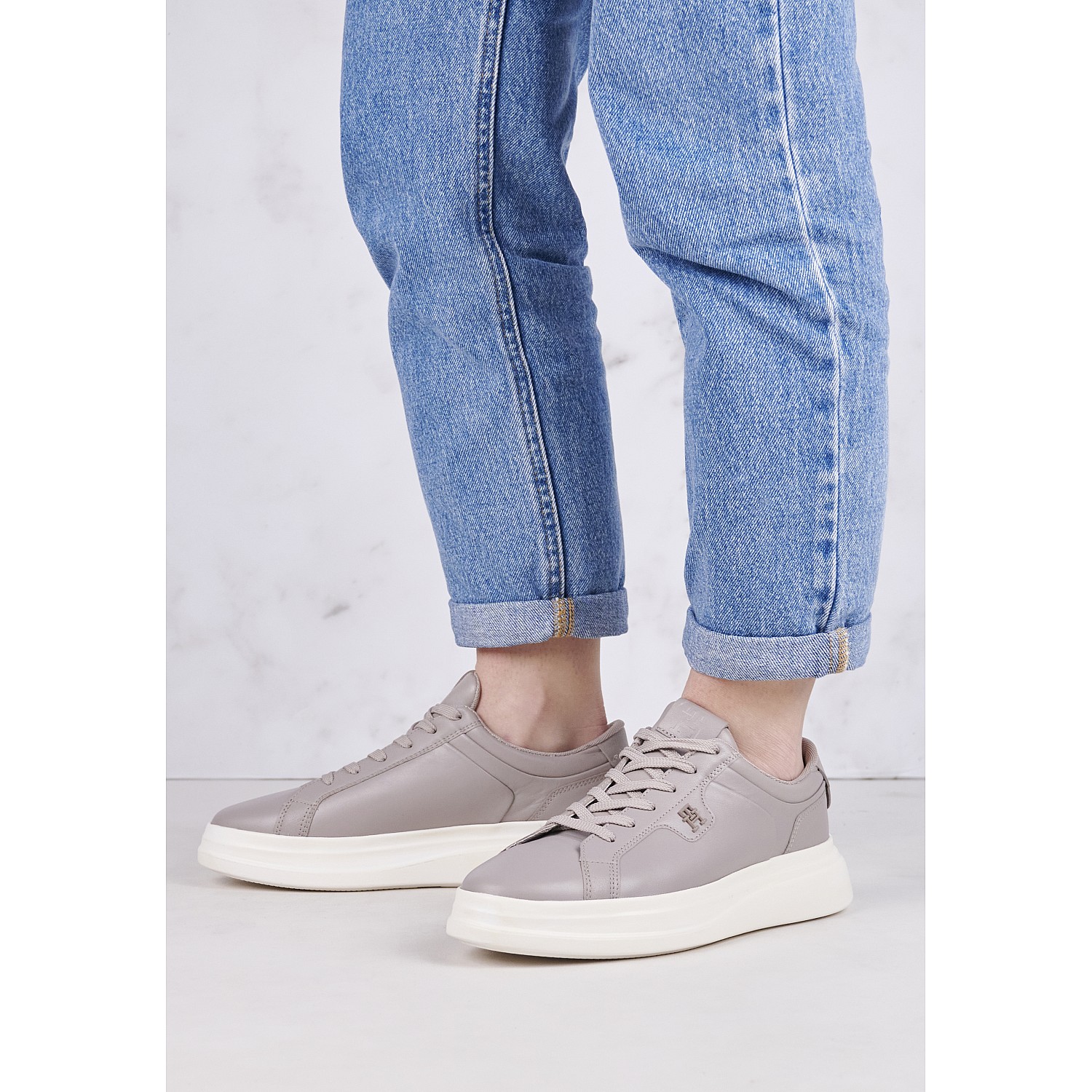Γυναικεία Παπούτσια Casual Pointy.Court Γκρι Δέρμα Tommy Hilfiger Casual - Sneakers Tommy Hilfiger Pointy.Court-Grey