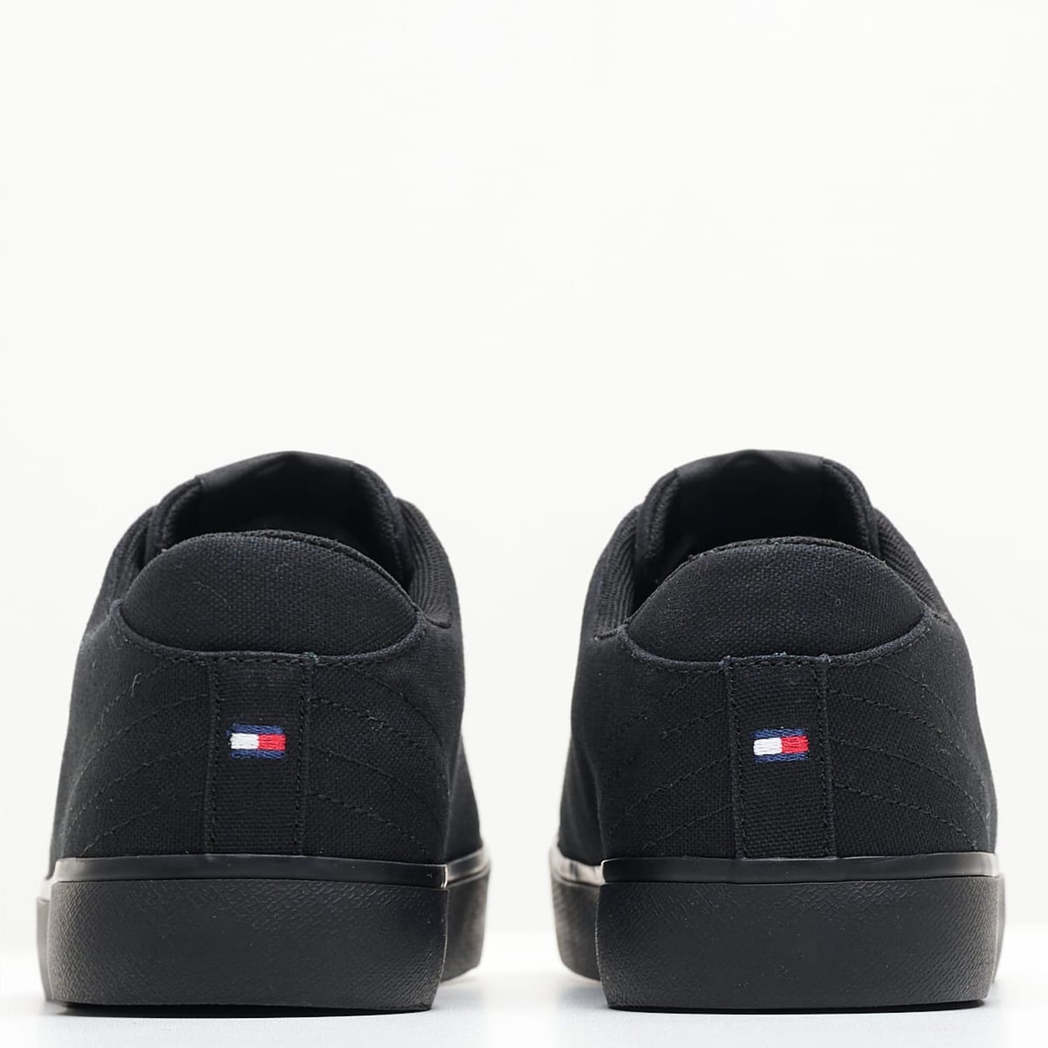 Ανδρικά Παπούτσια Casual Vulc.Canvas Μαύρο Ύφασμα Tommy Hilfiger Ανδρικά Παπούτσια Casual Vulc.Canvas Μαύρο Ύφασμα Tommy Hilfiger