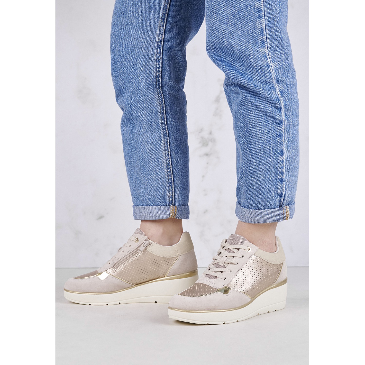 Γυναικεία Παπούτσια Casual Ilde.Pearl Χρυσό Δέρμα Geox Γυναικεία Παπούτσια Casual Ilde.Pearl Χρυσό Δέρμα Geox