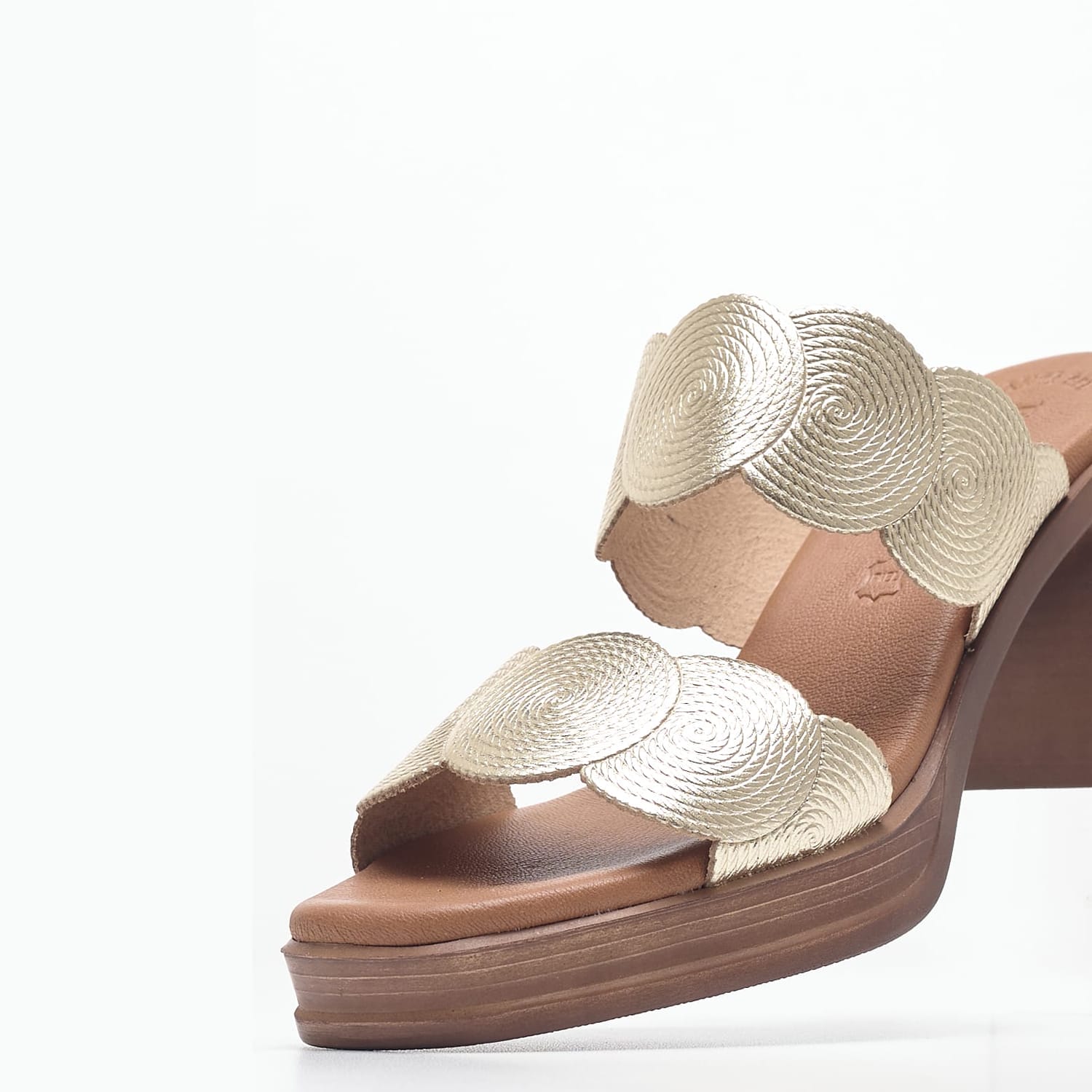 Γυναικεία Mules 3671 Χρυσό Δέρμα Eva Frutos