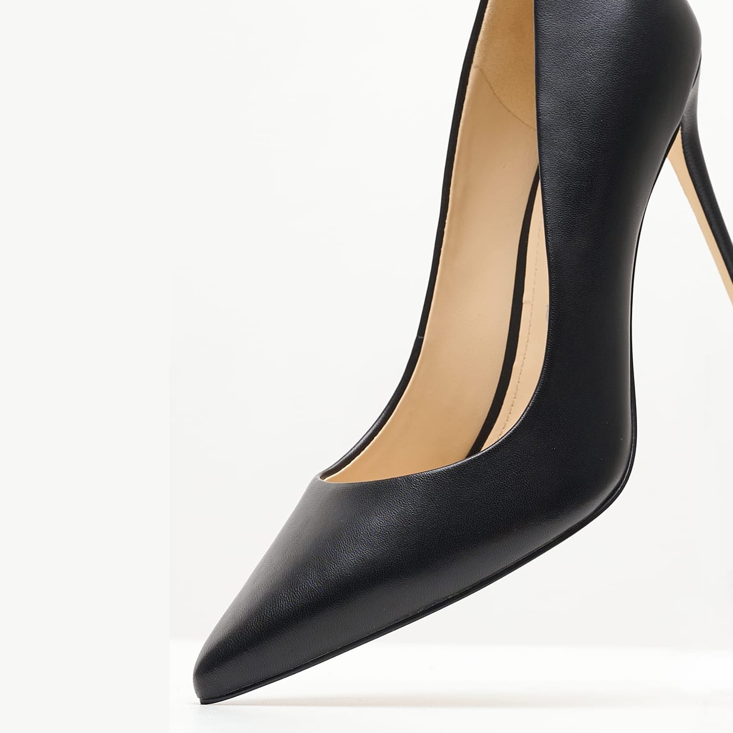 Γυναικείες Γόβες & Peeptoes Ψηλές Sabalia6 Μαύρο Δέρμα Guess