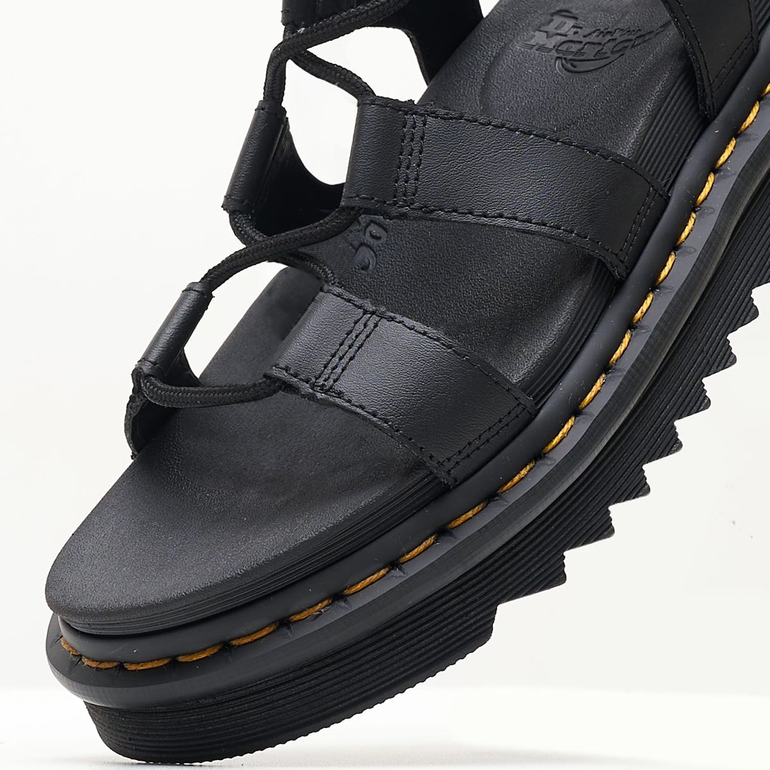 Women Platforms Low Nartilla Black Leather Dr. Martens Women Platforms Low Nartilla Black Leather Dr. Martens