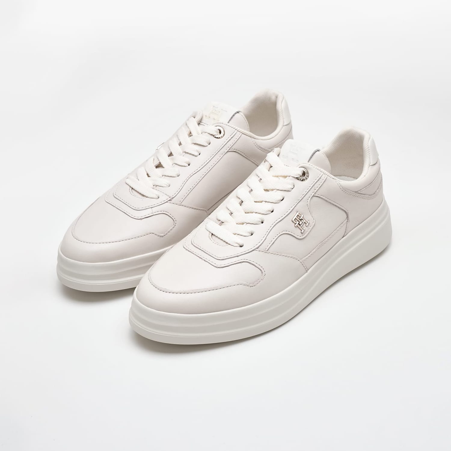 Women Casual Shoes Lux.Pointy White Leather Tommy Hilfiger Women Casual Shoes Lux.Pointy White Leather Tommy Hilfiger