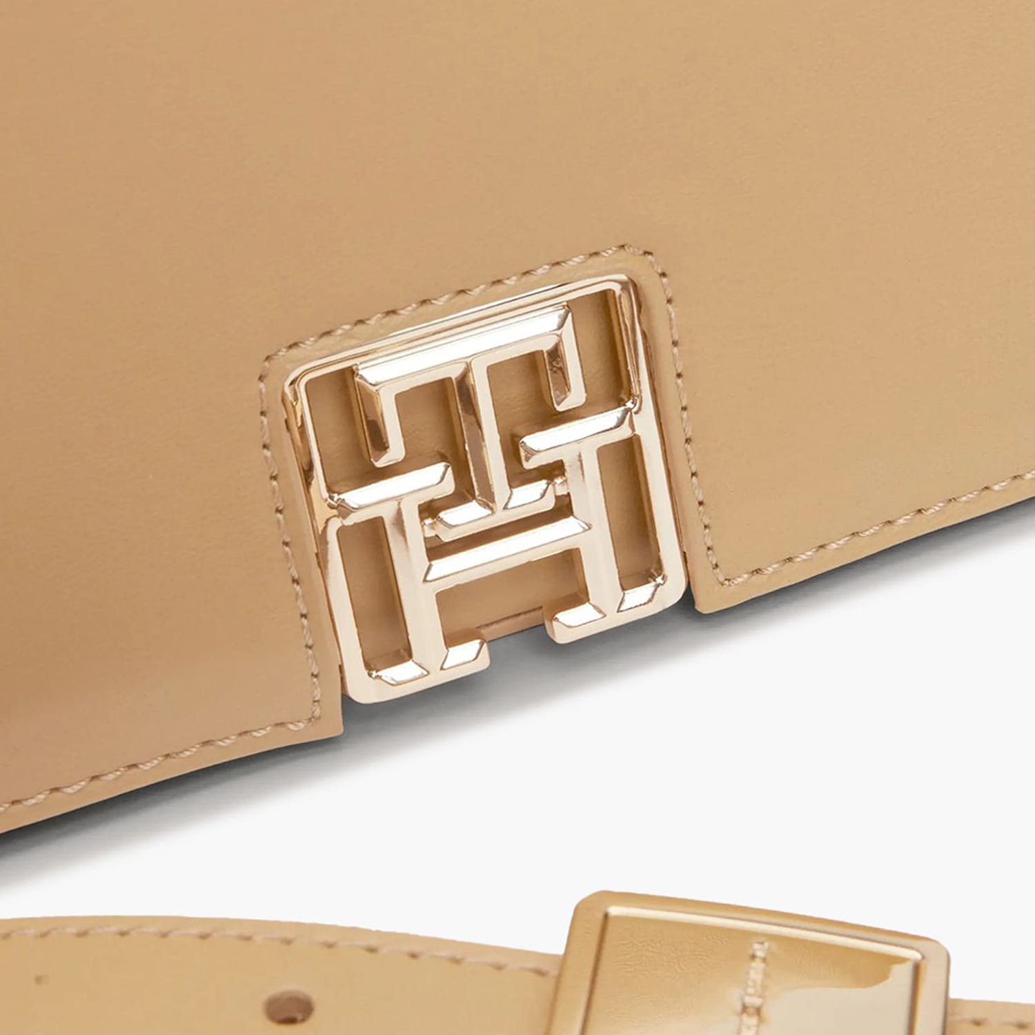 Τσάντες Tommy Hilfiger Reset.Cross-Beige