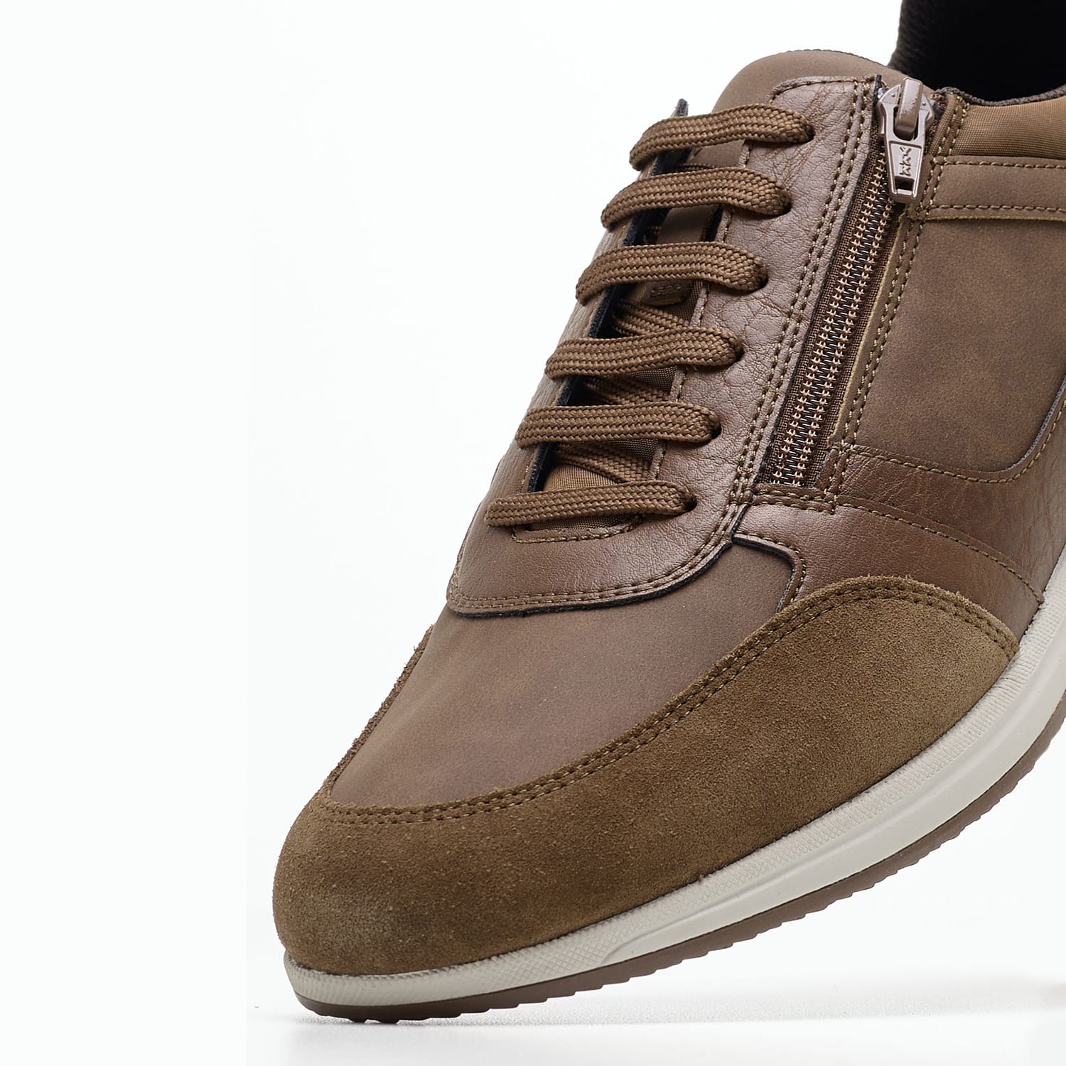 Ανδρικά Παπούτσια Casual Avery.A2 Ταμπά Δέρμα Geox