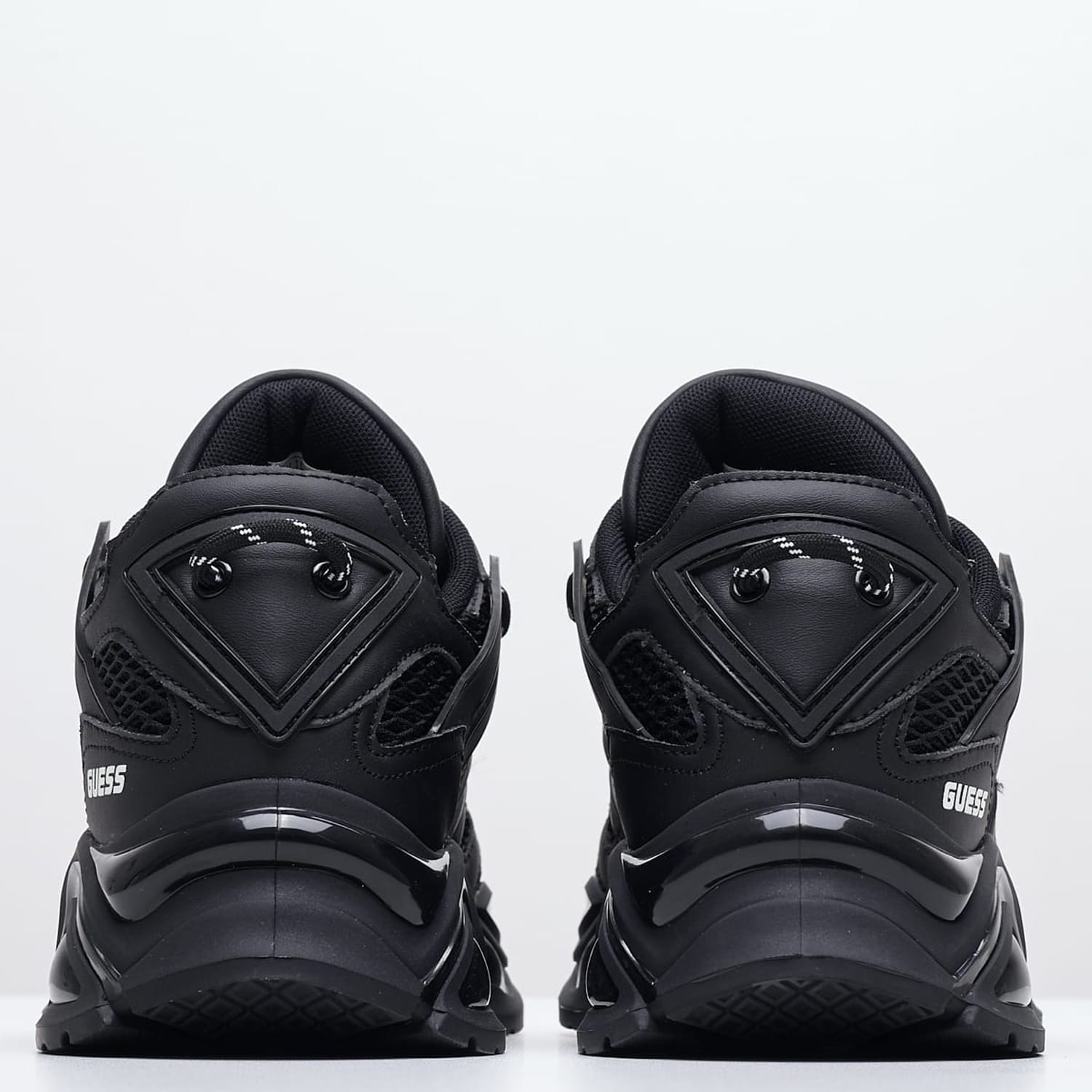 Women Casual Shoes Belluna Black ECOleather-Fabric Guess Women Casual Shoes Belluna Black ECOleather-Fabric Guess