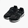 Men Casual Shoes 2002R.Bl Black Buckskin-Fabric New Balance