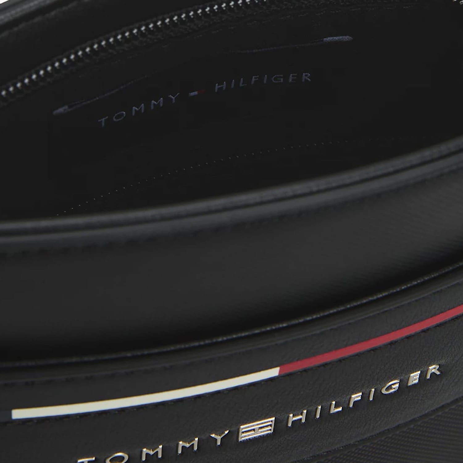 Ανδρικές Τσάντες Foundation.Cross Μαύρο ECOleather Tommy Hilfiger Ανδρικές Τσάντες Foundation.Cross Μαύρο ECOleather Tommy Hilfiger