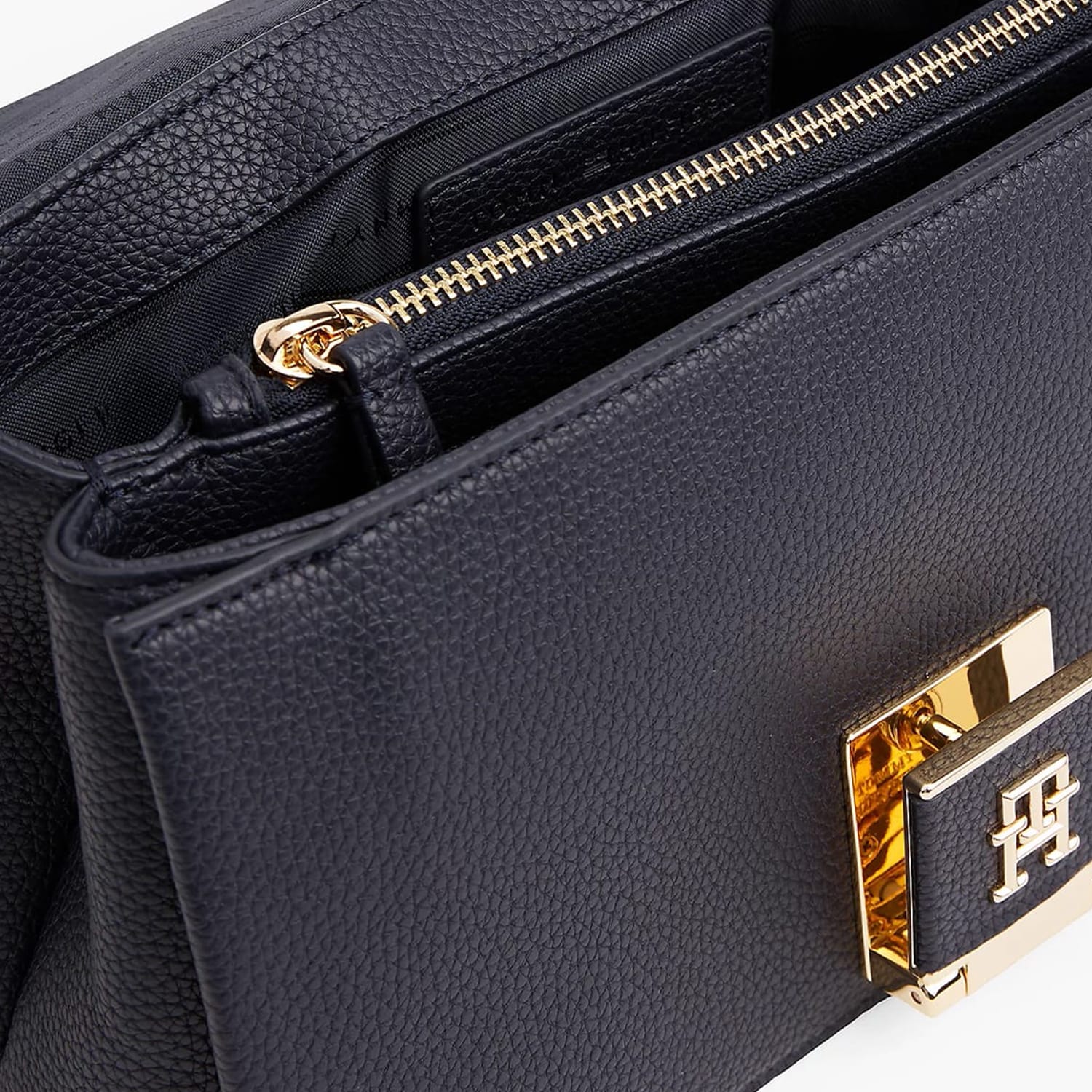 Γυναικείες Τσάντες Med.Canvas Μπεζ ECOleather-Ύφασμα Tommy Hilfiger Γυναικείες Τσάντες Med.Canvas Μπεζ ECOleather-Ύφασμα Tommy Hilfiger