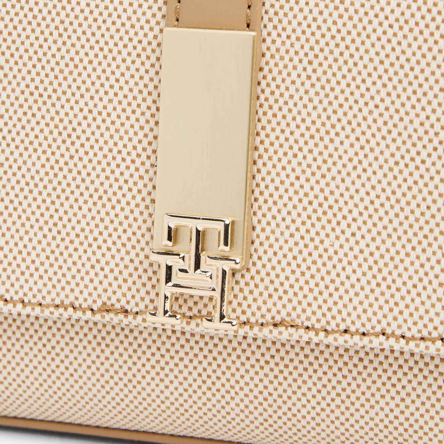 Γυναικείες Τσάντες Mini.Canvas Μπεζ 'Υφασμα Tommy Hilfiger Γυναικείες Τσάντες Mini.Canvas Μπεζ 'Υφασμα Tommy Hilfiger