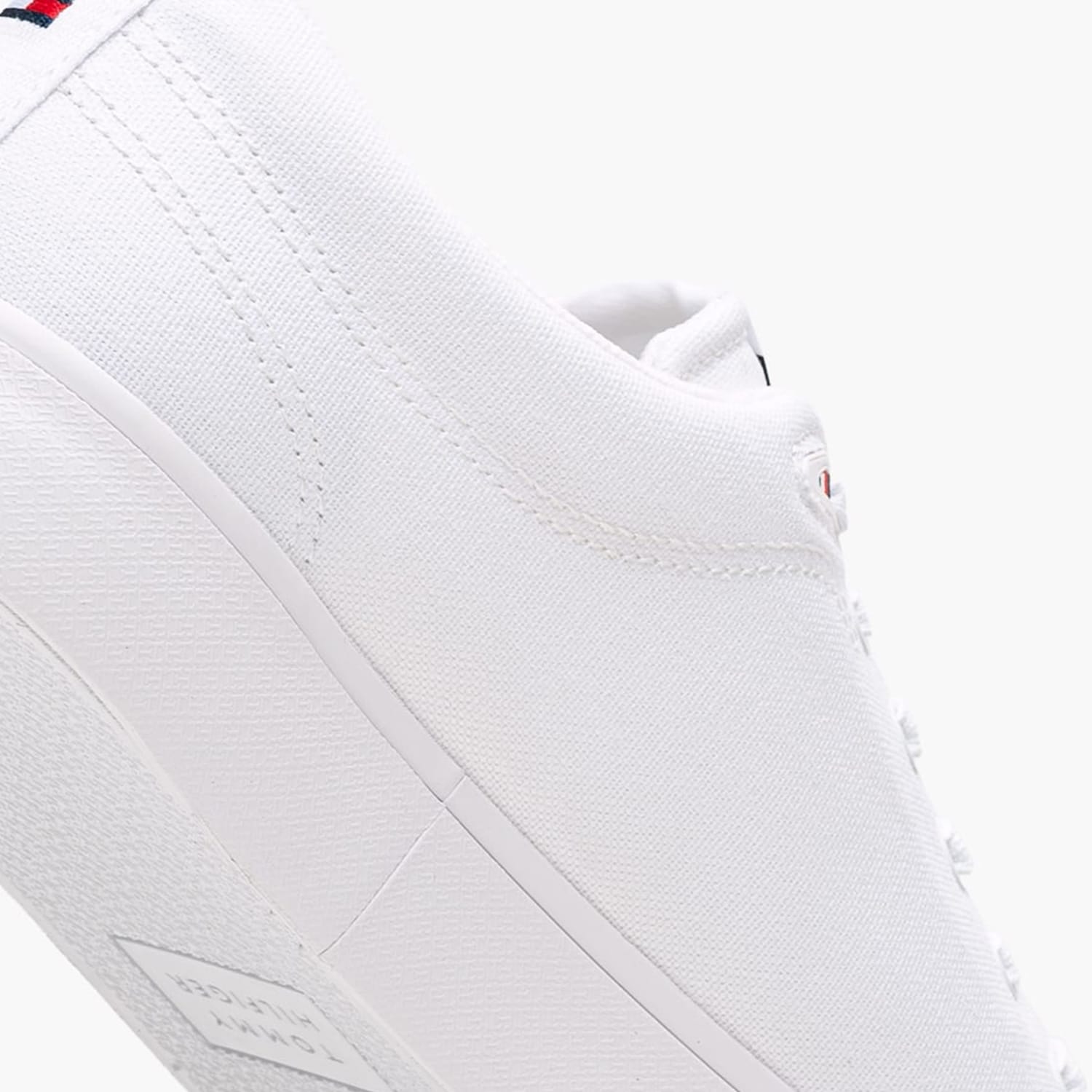 Men Casual Shoes Vulc.L.Canvas White Fabric Tommy Hilfiger Men Casual Shoes Vulc.L.Canvas White Fabric Tommy Hilfiger