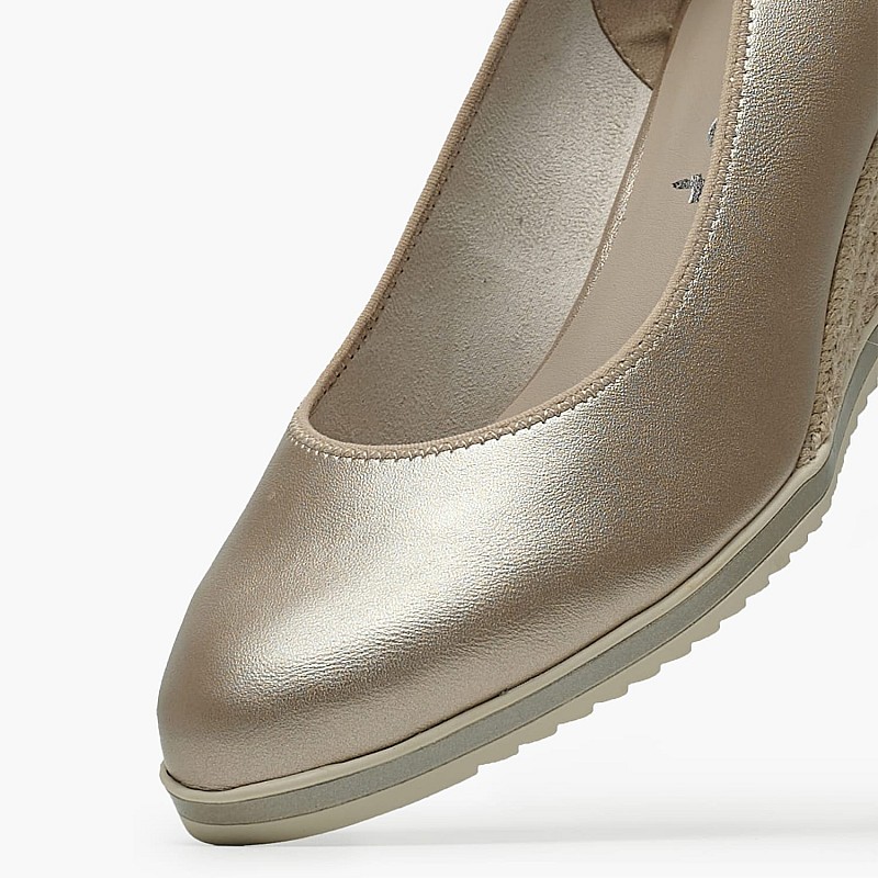 Γυναικείες Πλατφόρμες Χαμηλές 22305 Χρυσό ECOleather Tamaris