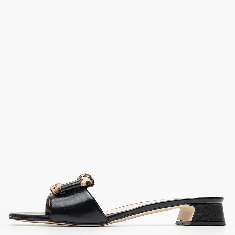Women Flats 25604 Black Leather Mourtzi