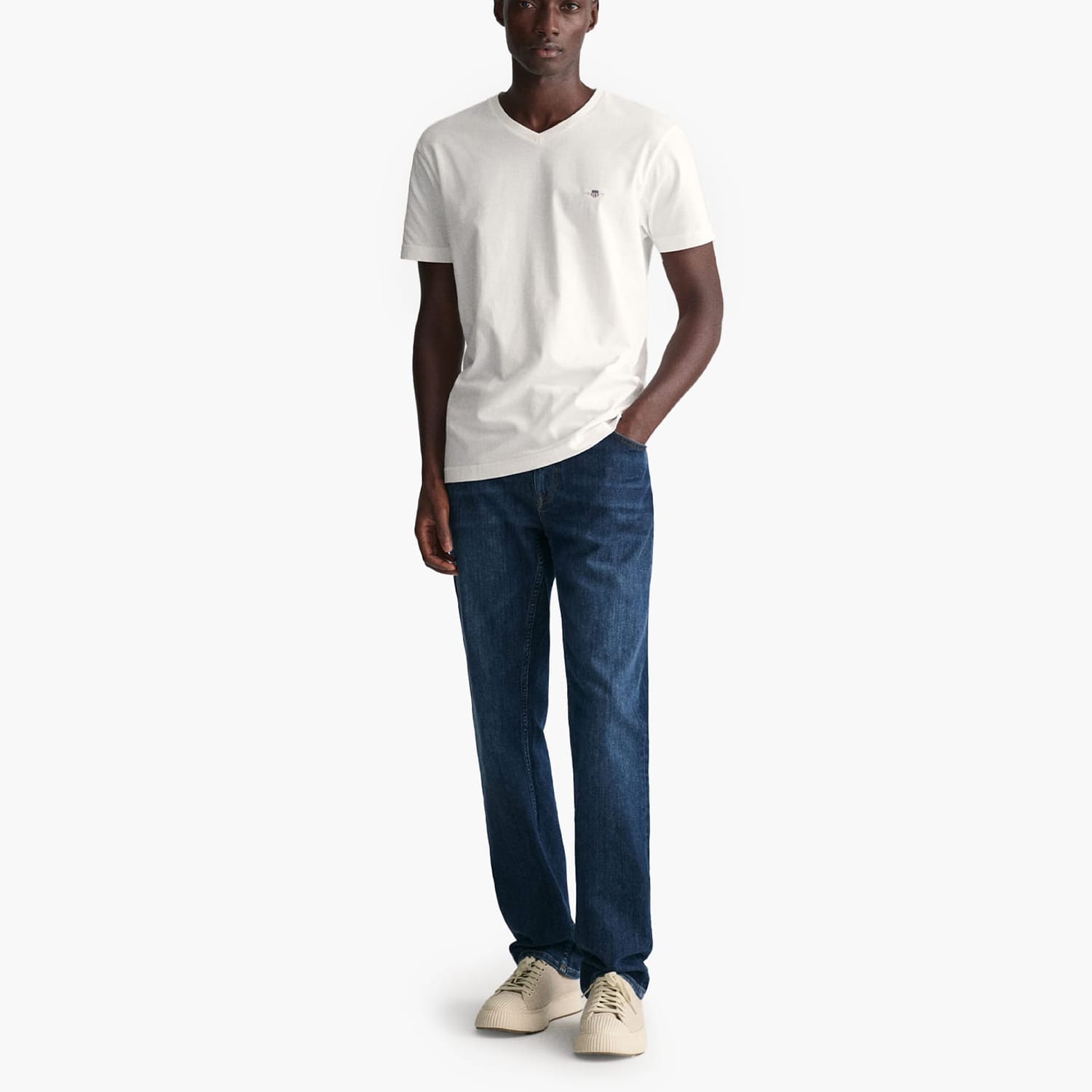 Men T-Shirts Shield.V White Cotton GANT Men T-Shirts Shield.V White Cotton GANT