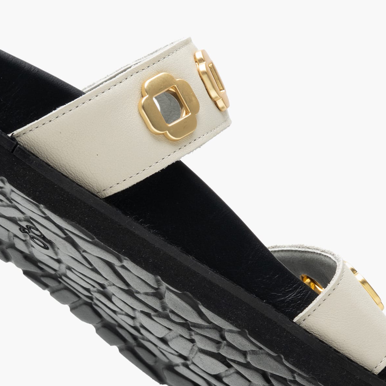 Women Flats C.23.OW Beige Leather Komis and Komis Women Flats C.23.OW Beige Leather Komis and Komis