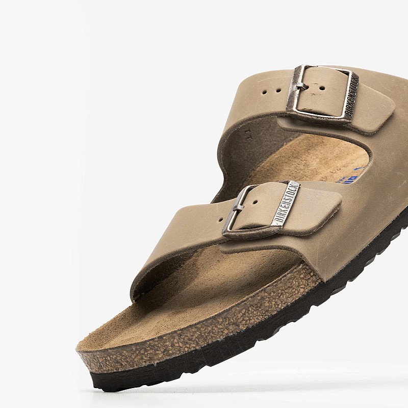 Men Flip Flops & Sandals Arizona.Oiled Taupe Oily Leather Birkenstock