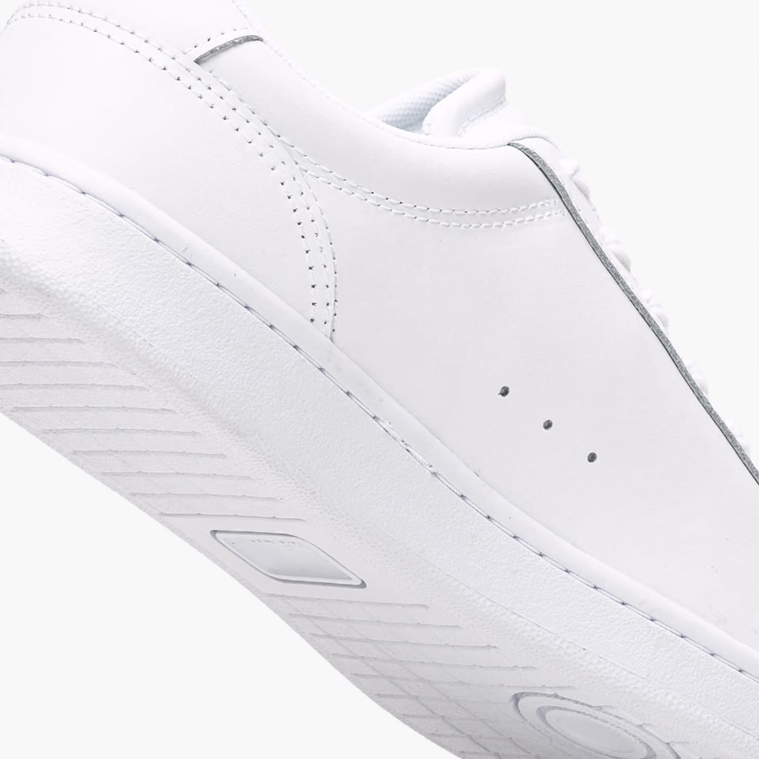 Γυναικεία Παπούτσια Casual Carnaby2.24 Άσπρο Δέρμα Lacoste Γυναικεία Παπούτσια Casual Carnaby2.24 Άσπρο Δέρμα Lacoste