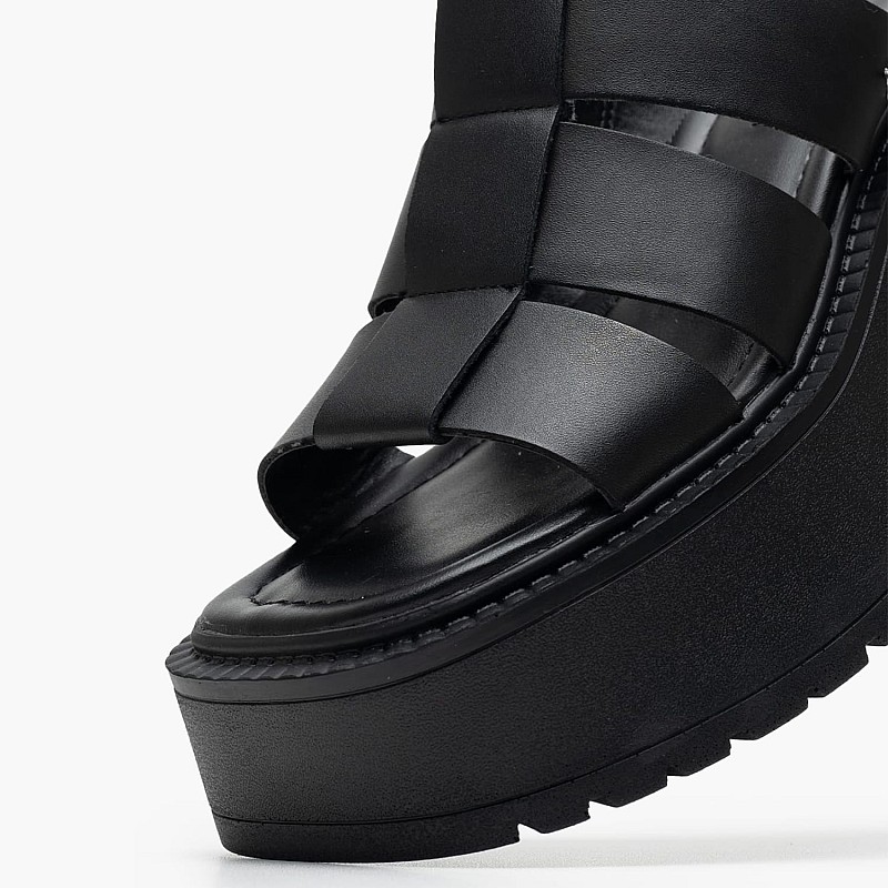 Women Platforms Low Capricorn Black Leather Windsor Smith