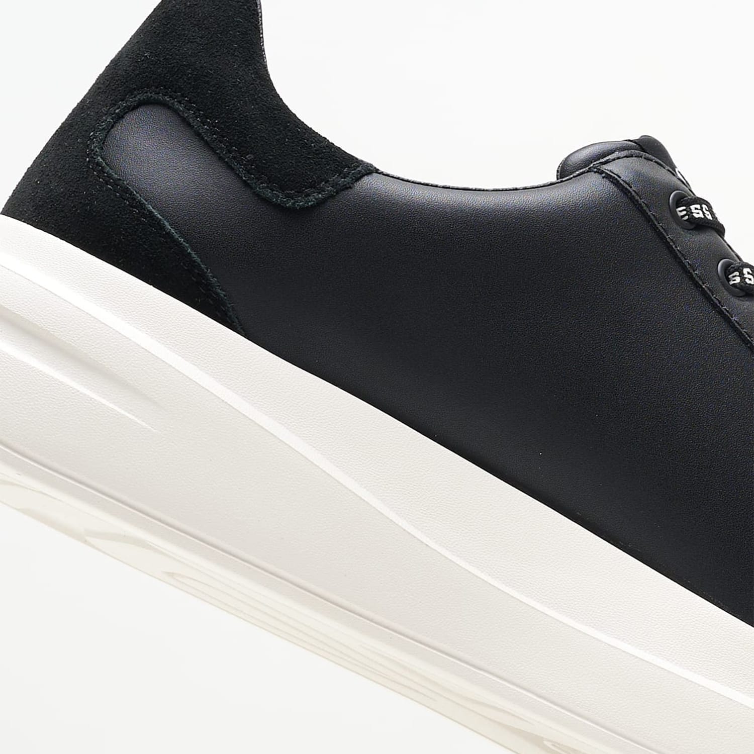 Men Casual Shoes Elba.B.2 Black Leather Guess Men Casual Shoes Elba.B.2 Black Leather Guess