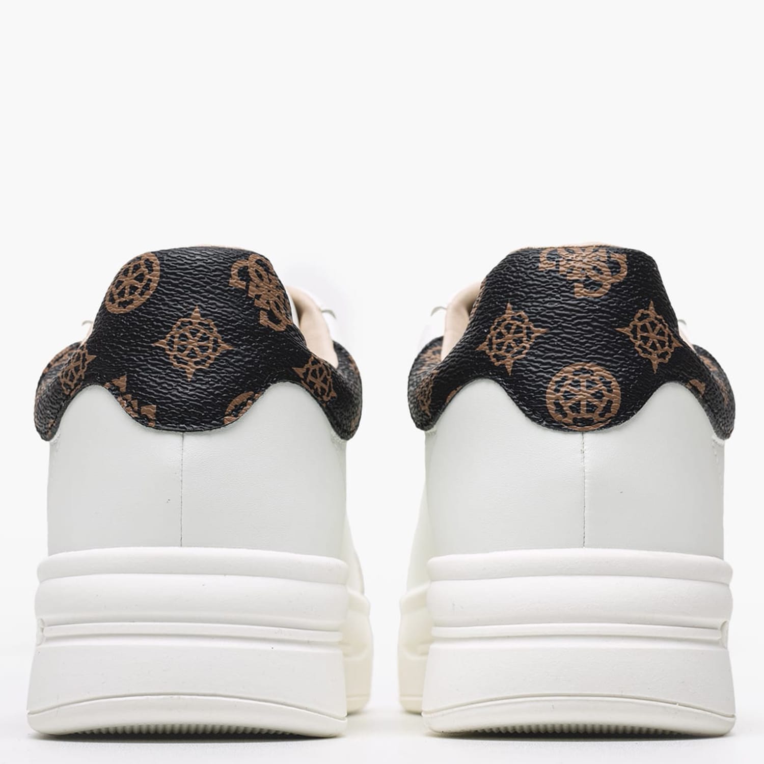 Women Casual Shoes Winnie.F White Leather Guess