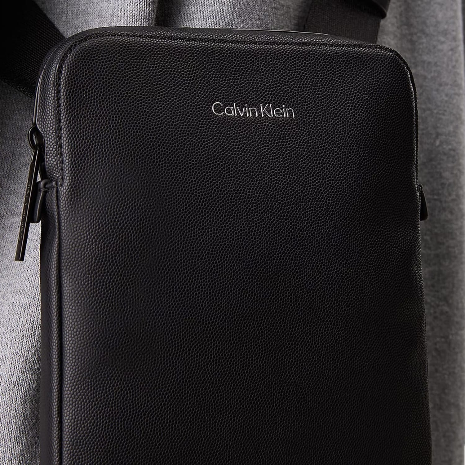 Ανδρικές Τσάντες Must.Flatpack Μαύρο ECOleather Calvin Klein Ανδρικές Τσάντες Must.Flatpack Μαύρο ECOleather Calvin Klein