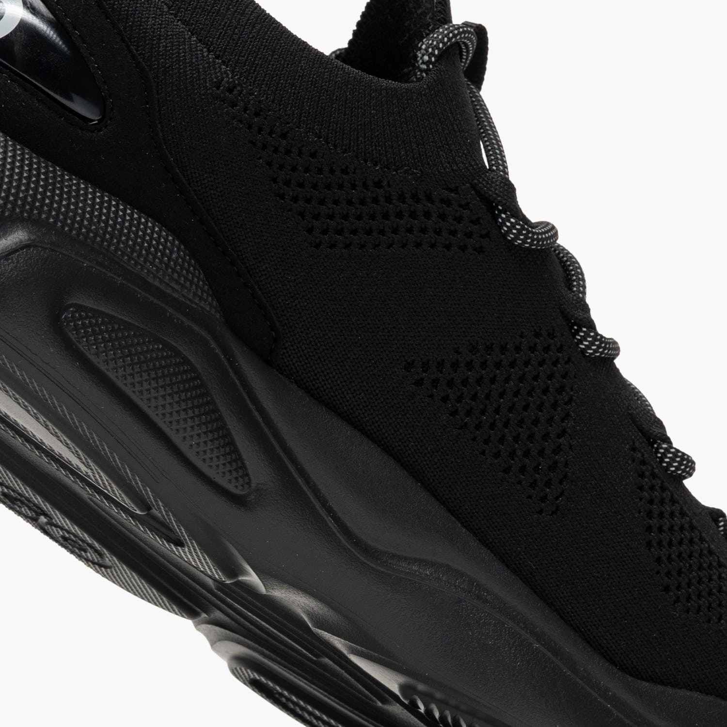 Hugo Leon.Runn.Kn-Black