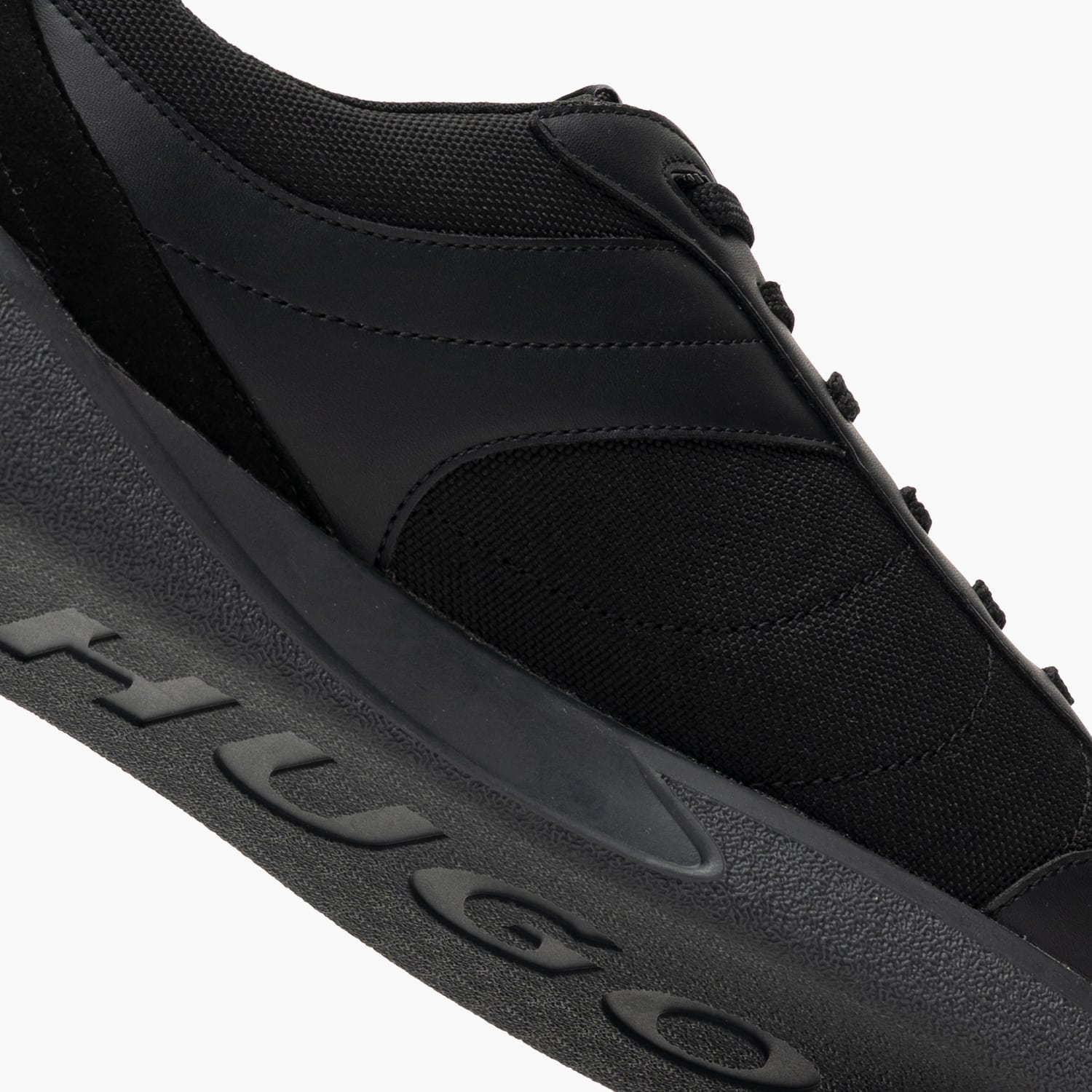Hugo Riven.Tn-Black
