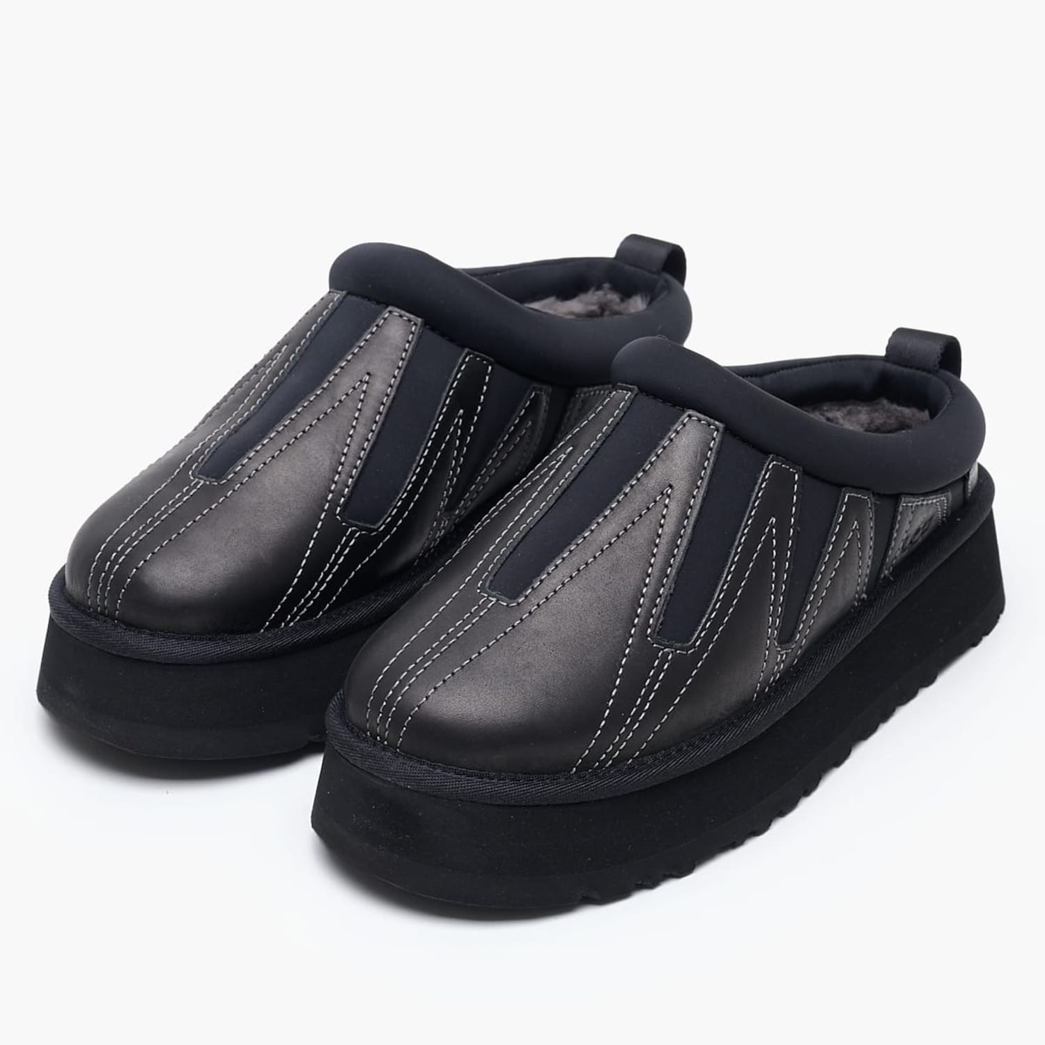 Γυναικεία Mules 1169771 Μαύρο Δέρμα-Ύφασμα UGG Mules UGG 1169771-Black