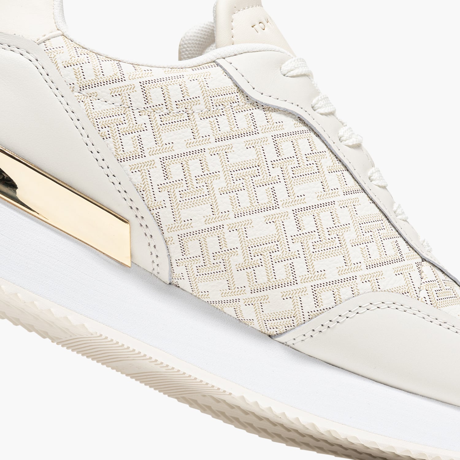 Tommy Hilfiger Runner.Chic Womens Casual Shoe Tommy Hilfiger Runner.Chic-Beige