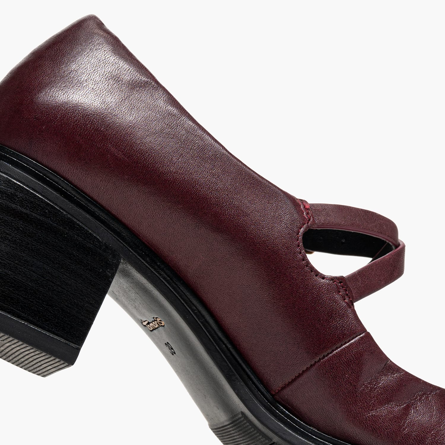 Tamaris 22411 Womens Pump & Peeptoe Low Tamaris 22411-Bordo